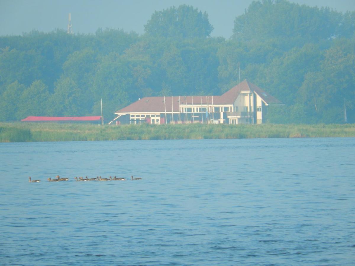 Villa Waterland Den Ilp Bagian luar foto